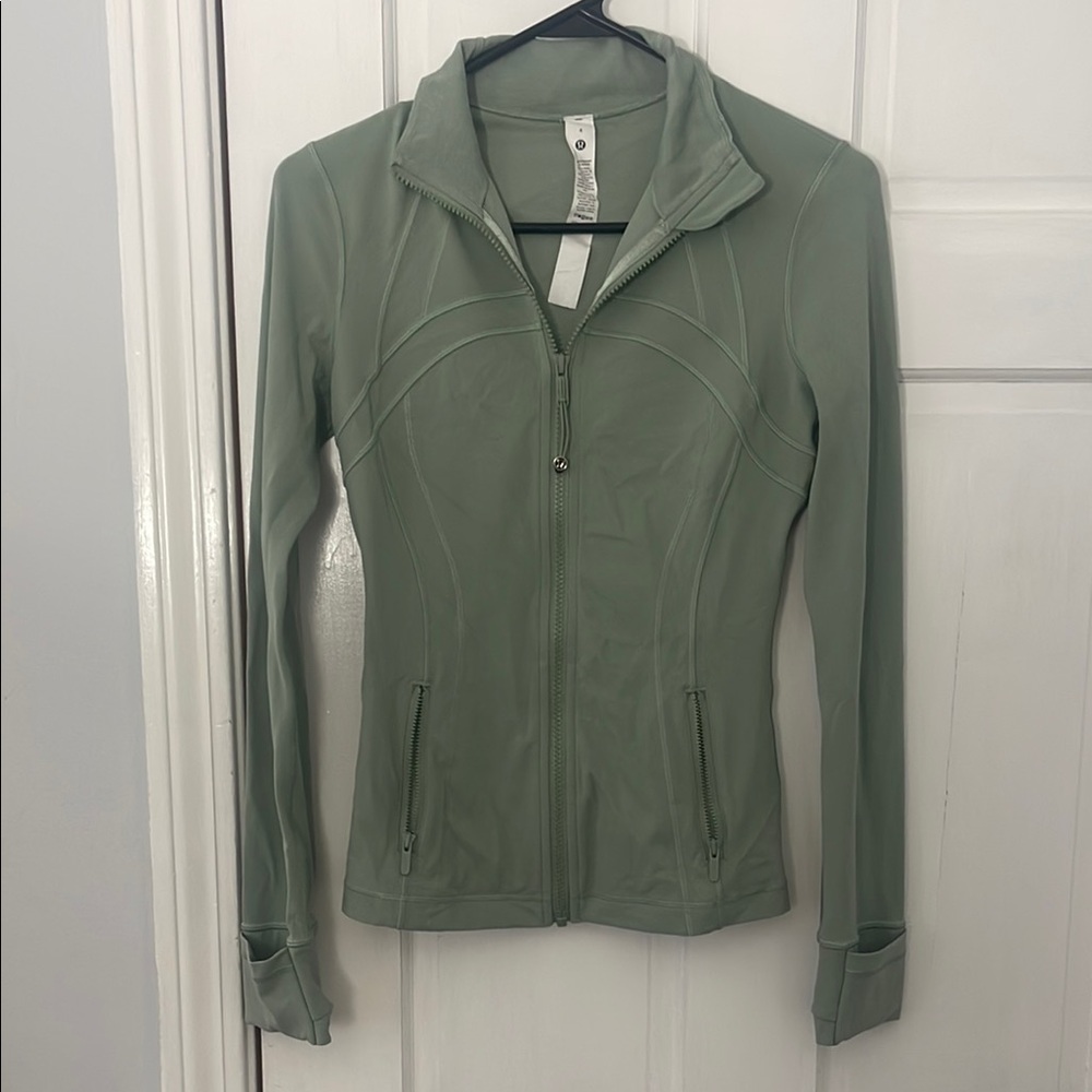 NWOT LULULEMON DEFINE JACKET